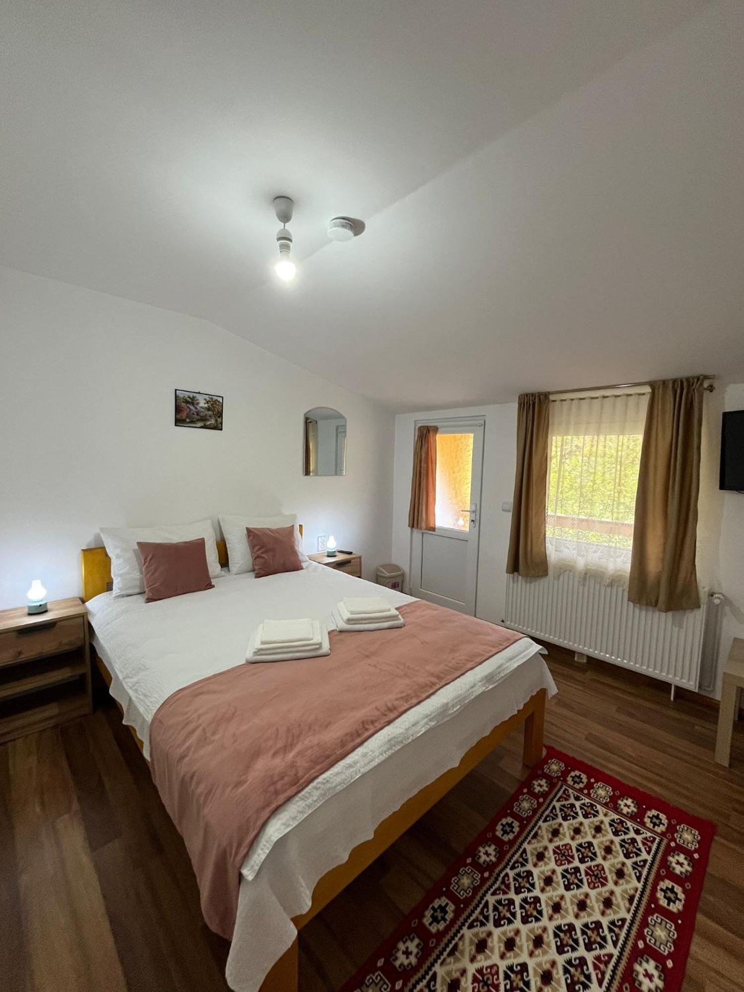 Casa Vio Guest House เนโฮลู ภายนอก รูปภาพ